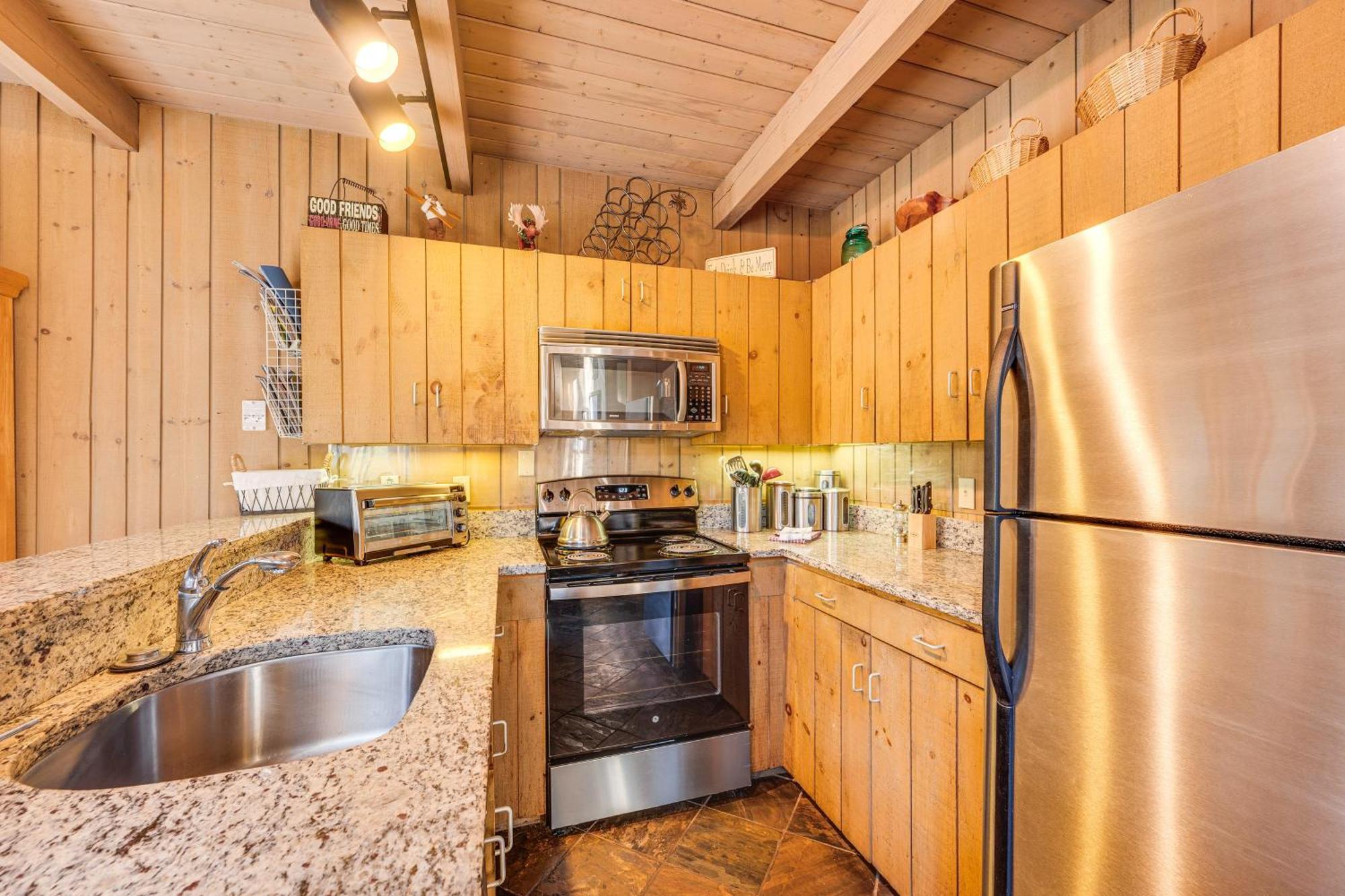All-Season Conway Condo With Gas Grill! North Conway Exterior photo
